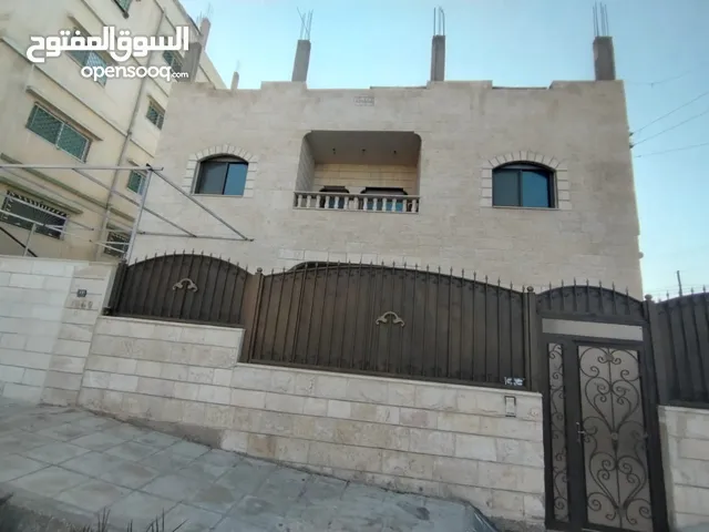 150 m2 3 Bedrooms Townhouse for Sale in Zarqa Shomer