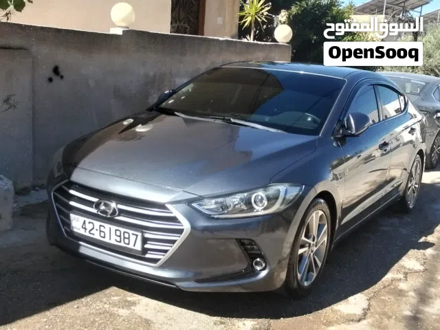 2018 هيونداي افانتي Limited