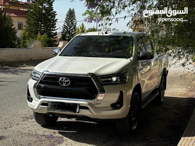 TOYOTA HILUX 4*4