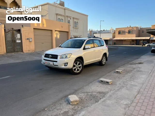 للبيع تويوتا رافور  موديل 2011