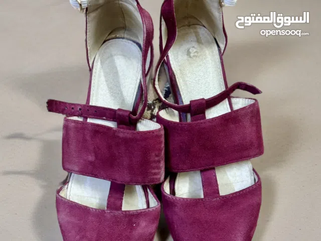 حذاء فلات شامواه