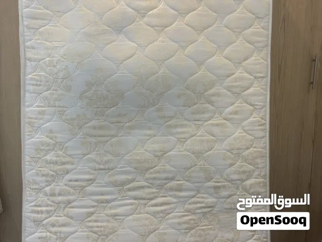 ماترس نظيف للبيع mattresses