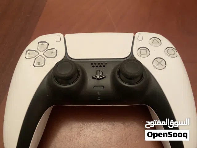 يد بلايستيشن 5