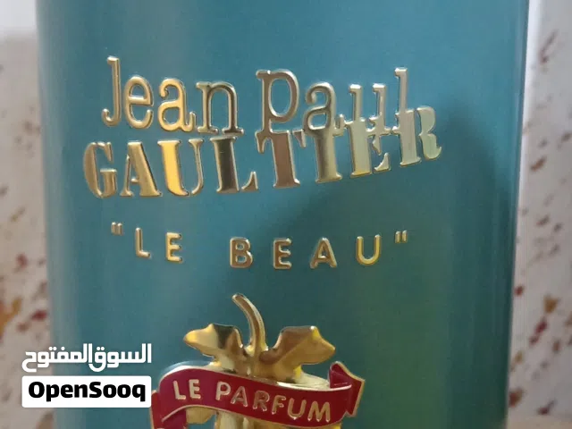 Le Beau Le Parfum Jean Paul Gaultier عطر شرقي - خشبي للرجال . هذا عطر جديد Le Beau Le Parfum صدر عام