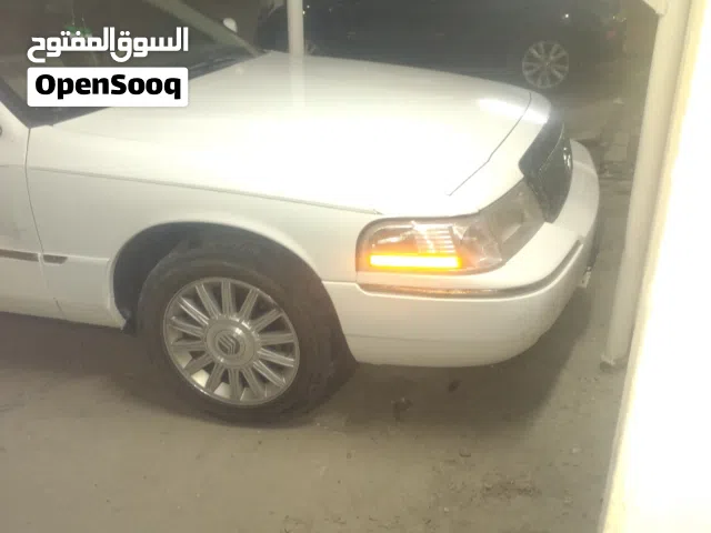 للبيع فورد ماركيز 2005