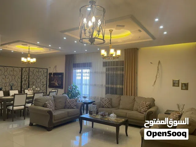 500 m2 4 Bedrooms Villa for Sale in Amman Al Jizah