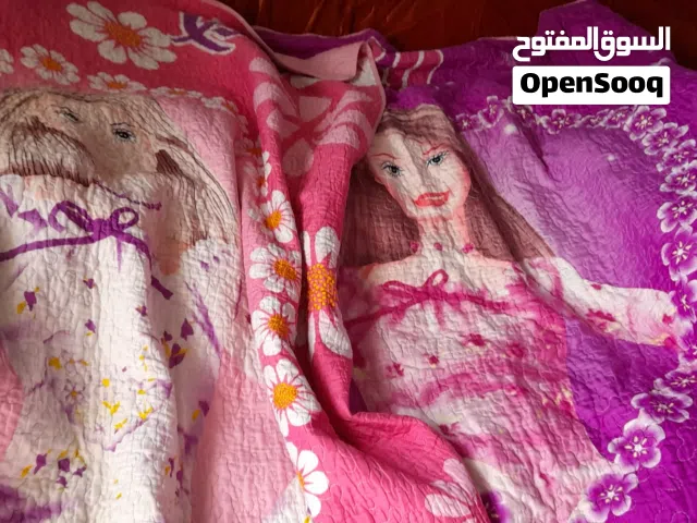 بطانيه لسرير الاطغال من عمر سنتين الي 7سنوات