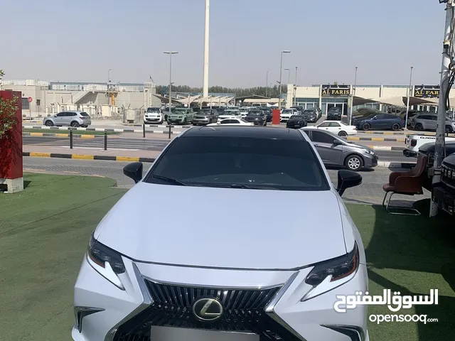 Used Lexus ES in Ajman