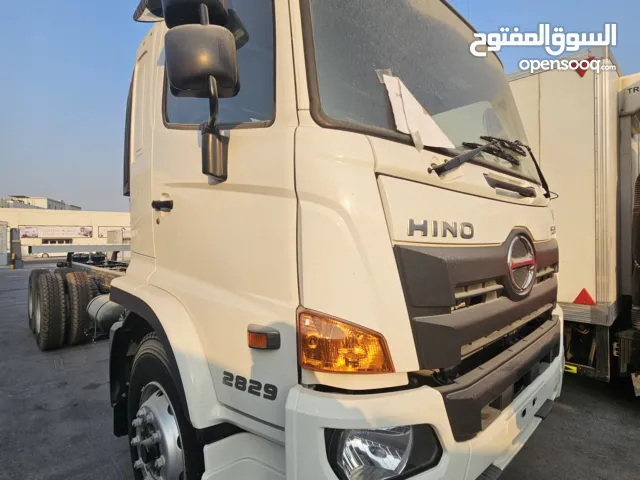 شاحنات هينو شاسي 500 جديد