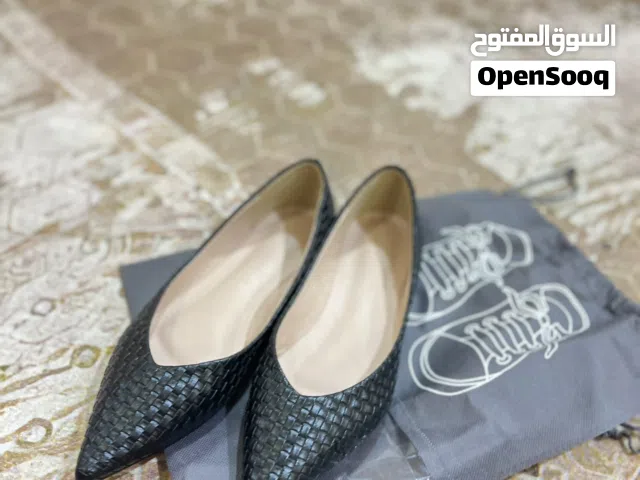 حذاء اسود رسمي فلات