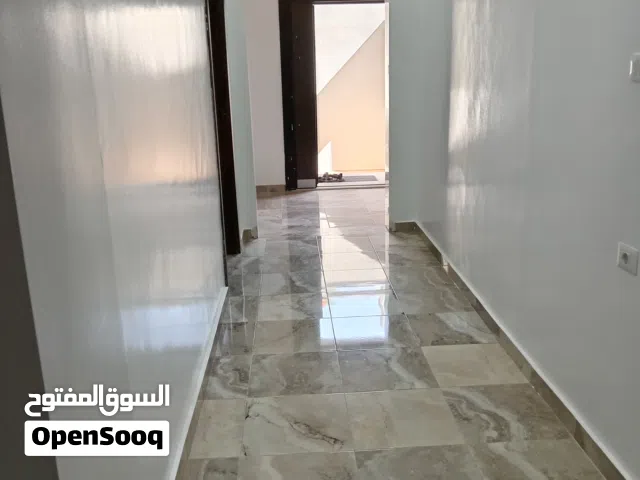 170 m2 3 Bedrooms Townhouse for Rent in Tripoli Al-Serraj