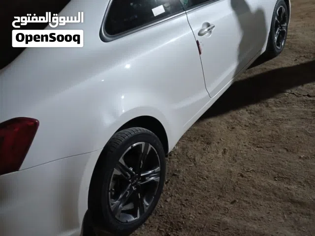 2015 كيا سيراتو GT