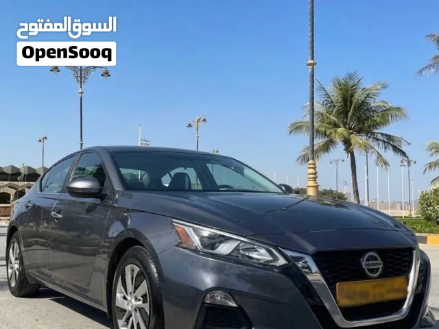2020 نيسان التيما S