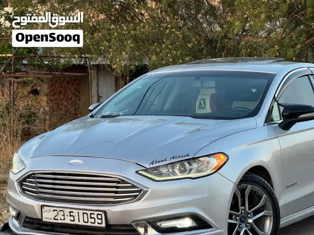 2017 فورد فيوجن SE
