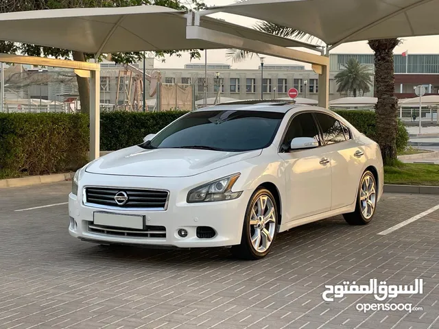 NISSAN MAXIMA MODEL 2012