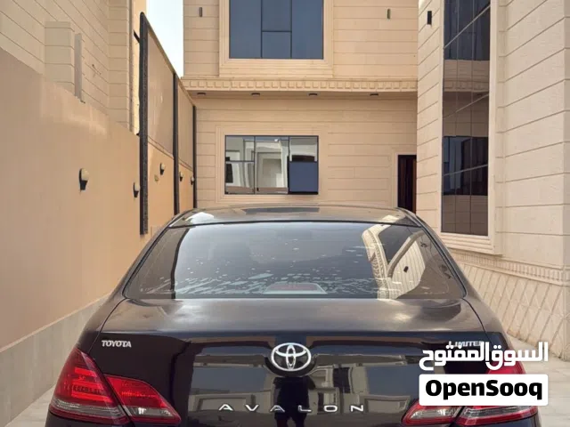 2008 تويوتا افالون Limited