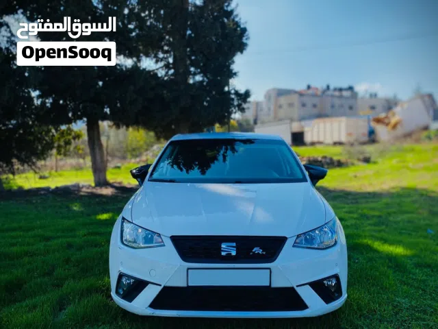 2020 سيات إبيزا Standard