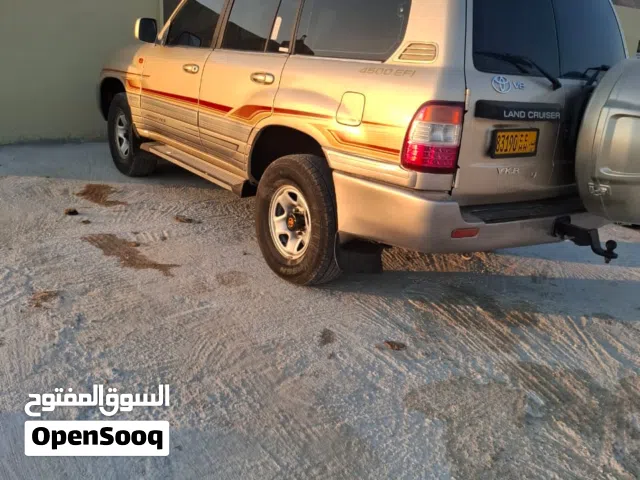 2004 Toyota Land Cruiser GX