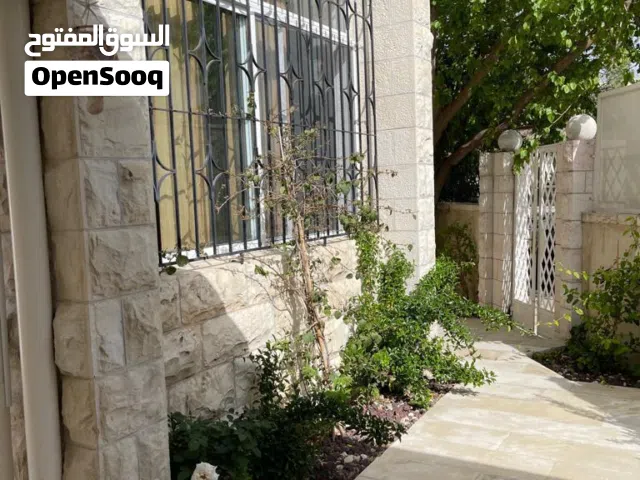 85 m2 2 Bedrooms Apartments for Rent in Amman Jabal Amman