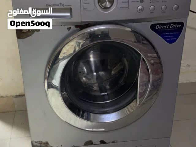 للبيع غسالة LG بسعة 7kg بحالة ممتازة جداً واداء جبار محرك ,(Direct Drive) دفع مباشر