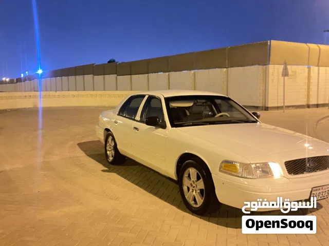 فورد كراون فكتوريا