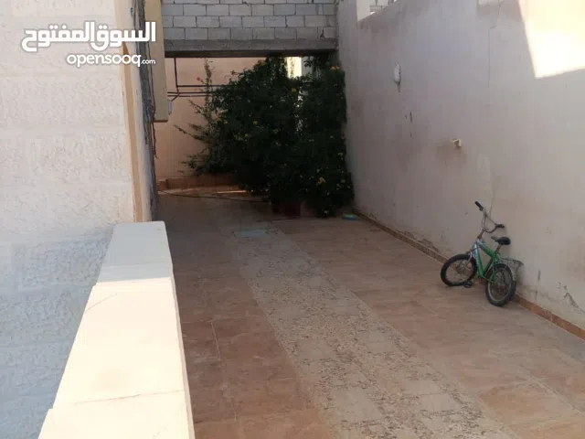 بيع بيت بالمدينة المنورة بسعر مغري وحصري وقابل للتفاوض