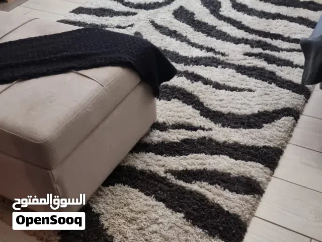 سجاد اسباني فرو سميك جدا ماركا فخمه جدا