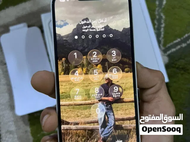 Apple iPhone 13 256 GB in Basra