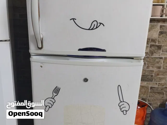 ثلاجة بوضع منيح