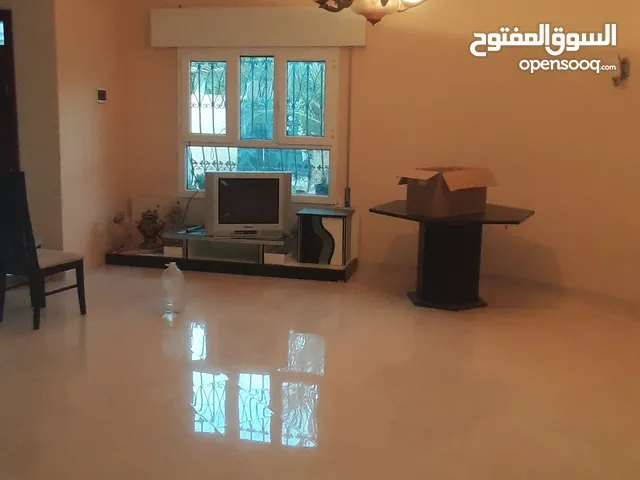 130 m2 2 Bedrooms Villa for Sale in Tripoli Al-Hadba Al-Khadra