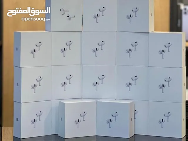 ايربودز برو 2 الجديدة من آبل ، ضمان لمدة سنة