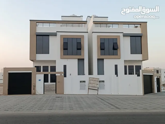 370 m2 5 Bedrooms Villa for Sale in Muscat Al Maabilah