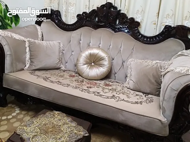 طقم كنب استعمال بسيط تفصيل للبيع فصلته 600 بدي ابيعه 250