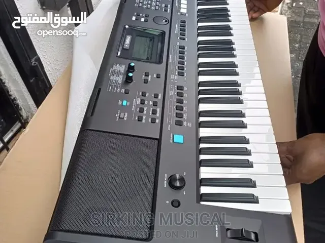 Yamaha PSR-E473 Keyboard with Original stand and Bag with adaptor , 61 Keys , Brand new Not usedwell