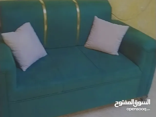 كنب كورنر زيتي مع بفه صغيرة 8 مقاعد