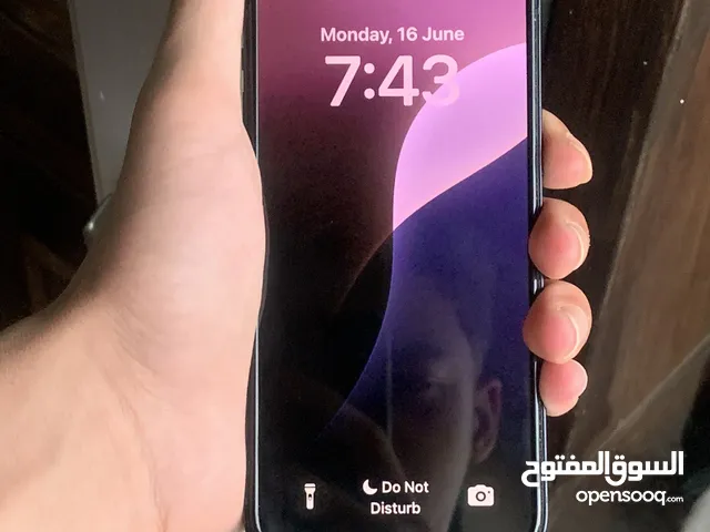 ايفون 12 بحالة الوكالة