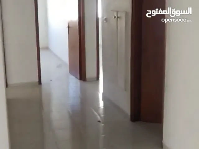 شقة للايجار واقعة في حي البساتين