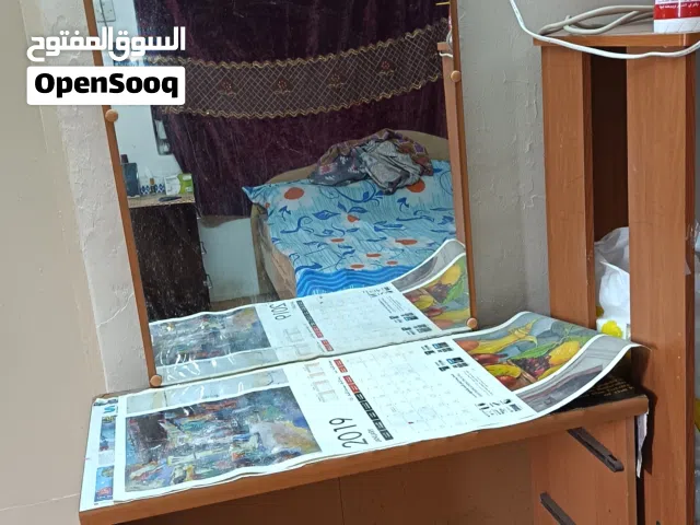 Dressing Table with Mirror wooden for sale good condition