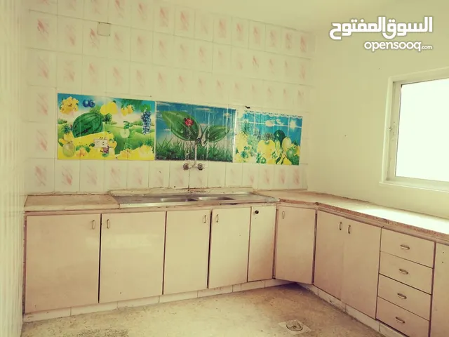 100 m2 3 Bedrooms Apartments for Sale in Zarqa Al Souq
