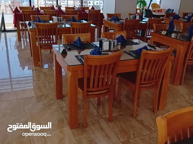 طاولات وكراسي اكل