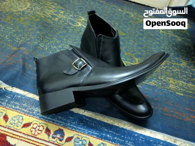 بسطار جديد غير مستعمل للبيع