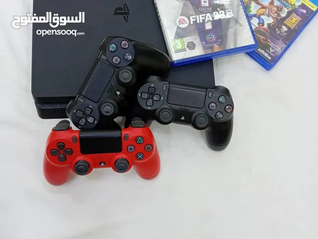 PlayStation 4 PlayStation for sale in Al Dakhiliya