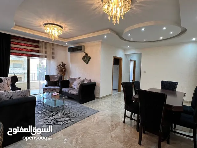 شقه فاخرة في دير غبار للبيع