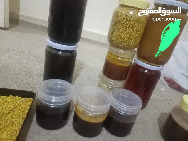 عسل يمني على الفحص