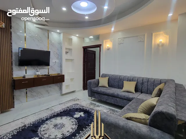 شقة مفروشة جديد لوكس اول ساكن للإيجار في حده الخمسين جوار الجامعه اللبنانيه 4غرف نوم