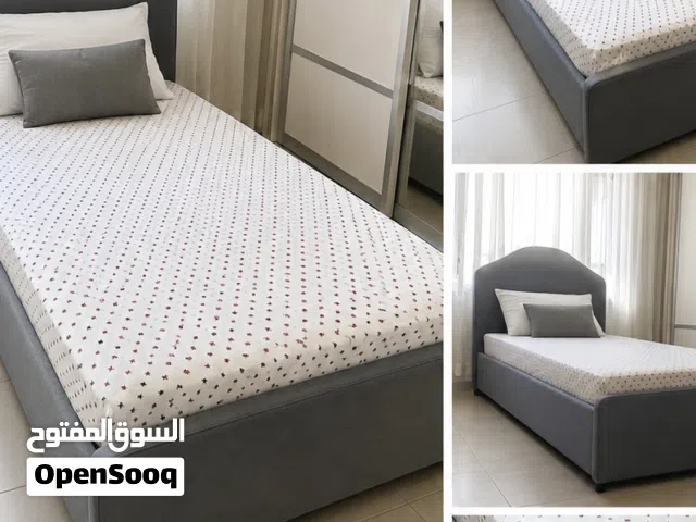 بيع سرير من ايكيا مع تسريحة من ايكيا