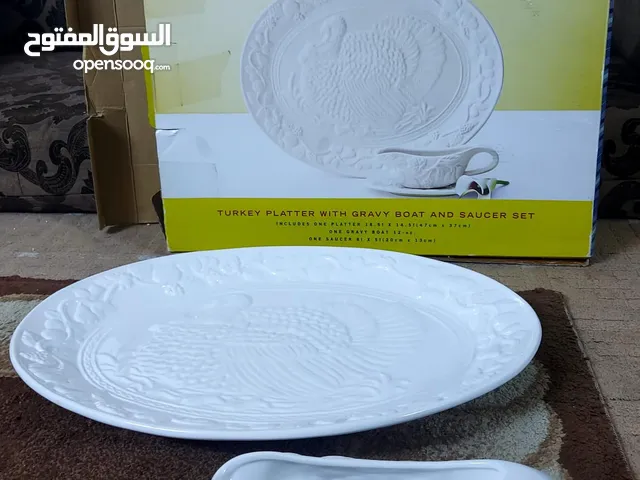 طقم عدد 2 نوعية ممتازة للبيع بسعر 50 دينار صناعة أجنبية جديد غير مستعمل كل طقم يتكون من 3 قطع