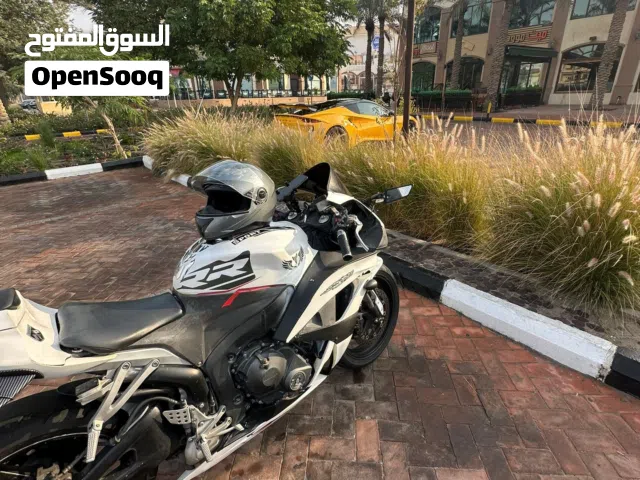 2010 هوندا CBR600RR