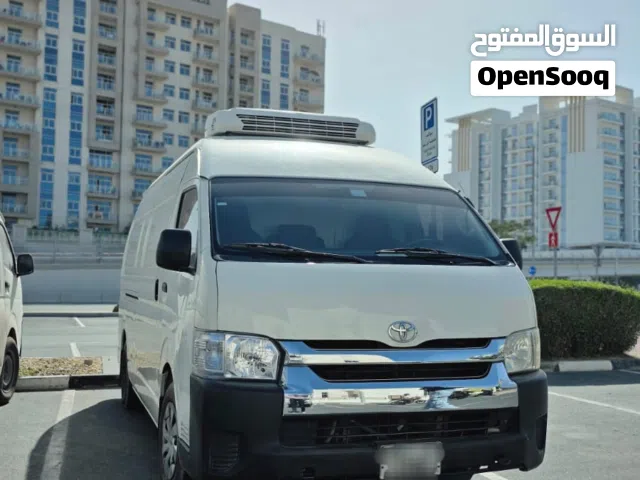 2014 تويوتا هايس Cargo