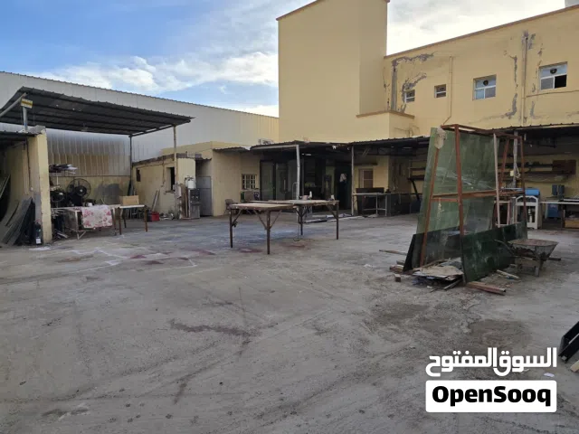 ورشة ألمنيوم و UPVC و كاست ألمنيوم